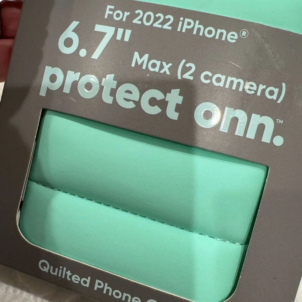 iPhone 14 Plus quilted phone case. I have this in other colors too! FUN! See pic